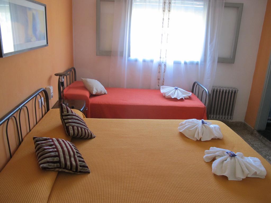 Bambi Hotel Ла-Фальда Экстерьер фото